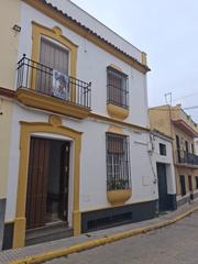 Maison à Calle virgen de fátima 12. Se vende casa céntrica de dos plantas en cantillana