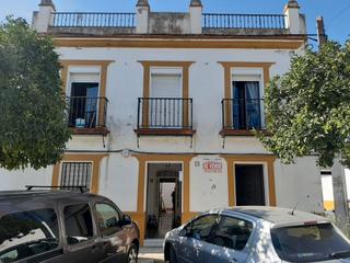 Casa a Avenida aguas santas 23. Se vende casa  de dos plantas ,con viviendas independientes en v