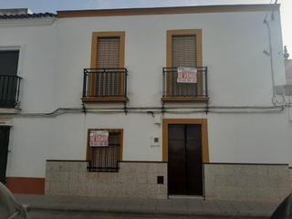 Maison jumelée à Calle lazaro rivas 79. Se vende casa en villaverde del río  sevilla