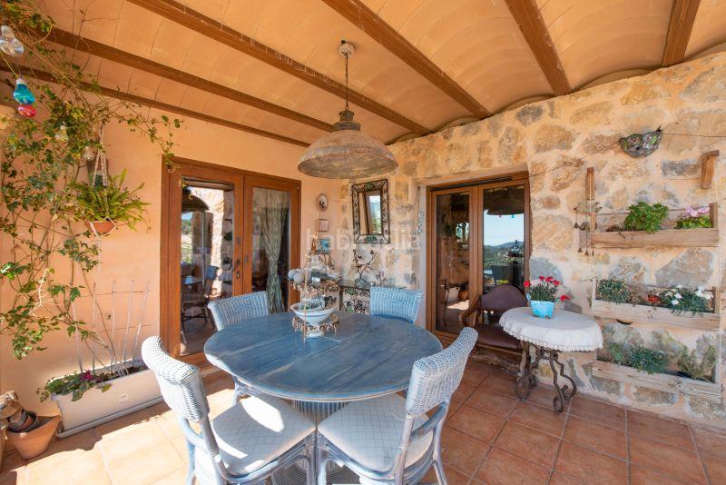 Foto 4a1a35b9-5379-45c9-bf76-477552a150f9. Masia amb xemeneia aparcament a Zona d´Interior Son Servera