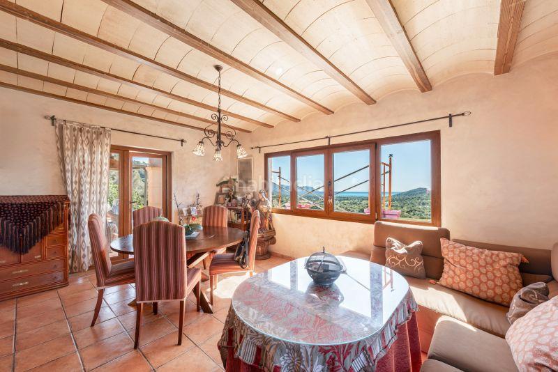 Foto 4bf9ab24-4c7c-4468-a306-171609f25007. Masia amb xemeneia aparcament a Zona d´Interior Son Servera