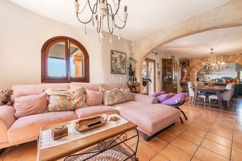 Foto 4d56f170-6af4-4dbe-a0fc-0a2f99fd455f. Masia amb xemeneia aparcament a Zona d´Interior Son Servera