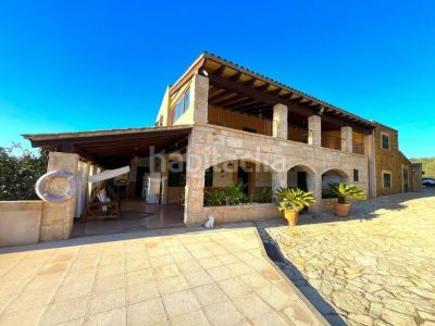 Foto a5b8189f-a3c3-4dc4-a1c4-85a965b9a7b0. Masia amb aparcament piscina a Manacor centre Manacor