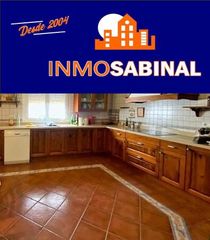 Chalet à El Puerto - La Romanilla. Amplio chaletadosado en roquetas de mar, ideal para reformar