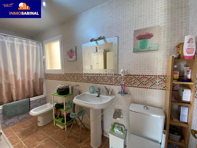Foto 16b8e668-6002-4081-8276-c01c319d7f2c. Casa adossada amb calefacció aparcament piscina a Roquetas de Mar