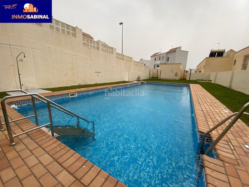 Foto 47998e43-92d7-4e64-92e3-1f3a6522277f. Casa adossada amb calefacció aparcament piscina a Roquetas de Mar