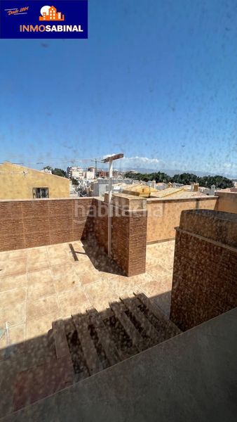 Foto 2ce6d6d8-6f8a-4926-abb0-f032bc8fcc15. Casa  edificio con gran garaje y estudio en Los Molinos - Villa Blanca Almería