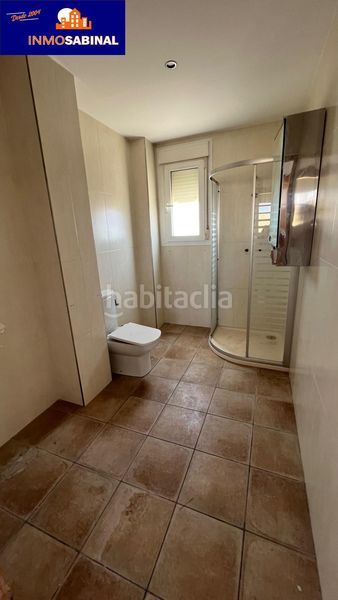 Foto 4cc9c55a-3561-4b9d-8ee8-4025c45abf85. Casa  edificio con gran garaje y estudio en Los Molinos - Villa Blanca Almería