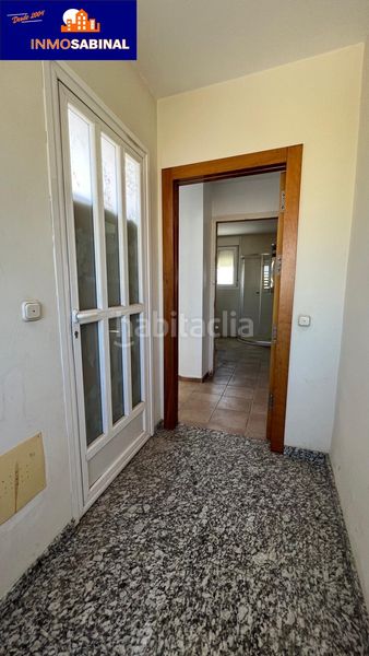 Foto 76cb9264-6560-43df-be1c-179c90b815f3. Casa  edificio con gran garaje y estudio en Los Molinos - Villa Blanca Almería