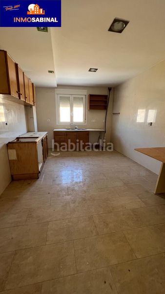 Foto fba895e4-66b1-497c-a539-6353655d9fe9. Casa  edificio con gran garaje y estudio en Los Molinos - Villa Blanca Almería