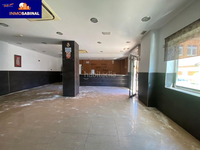 Foto 569f5316-d758-40ae-9e68-2c5266c0a7e3. Local comercial a Roquetas pueblo Roquetas de Mar