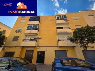 Etagenwohnung in Piedras Redondas - Torrecárdenas. Oportunidad piso en barrio consolidado de almeria 3 dormitorios,