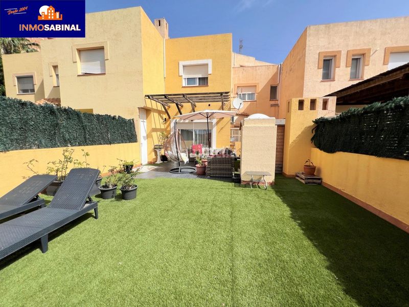 Foto d67718e9-1c51-49fd-a145-f71cbbfd641f. Casa adossada amb calefacció aparcament a La Envía Vícar