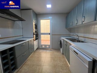 Affitto Casa a schiera in Aguadulce Norte. Alquiler de un adosado seminuevo en aguadulce norte
