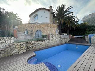 Casa a Canuta. Preciosa villa en venta calpe