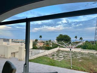Casa a Benicolada - Las Adelfas. Villa en venta calpe