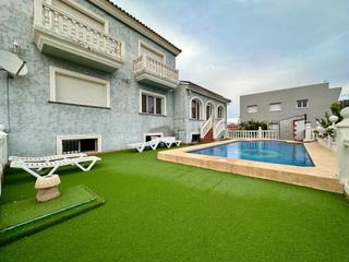 Casa a Marisol Park - Ortembach - Los Almendros. Amplio chalet en venta, calpe