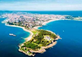 Edifici a Muelle zona portuaria 8. Venta de edificios y hoteles en las mejores zonas de cantabria