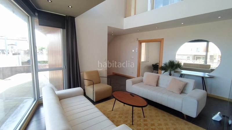 Foto 86a6c05f-40e7-4663-b7eb-011ee13a837e. Chalet en calle arriba 50c chalet de diseño moderno con vistas al mar en Santander