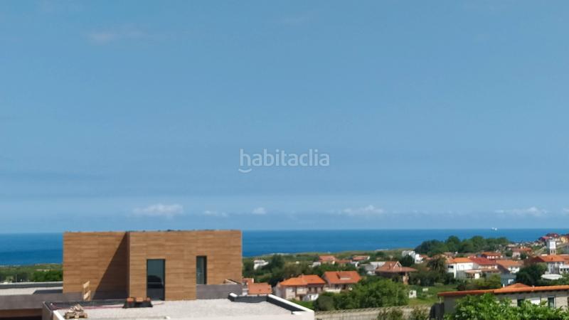 Foto b64da4a1-29e8-4ca6-957c-3b1a6ef14d28. Chalet en calle arriba 50c chalet de diseño moderno con vistas al mar en Santander
