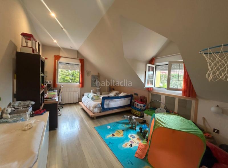 Foto 0f434d84-811d-4aed-9d73-3b122da43009. Xalet amb calefacció aparcament piscina a Cueto Santander