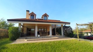 Xalet  Urbanizacion la cabaña. Chalet individual en villaverde de pontones