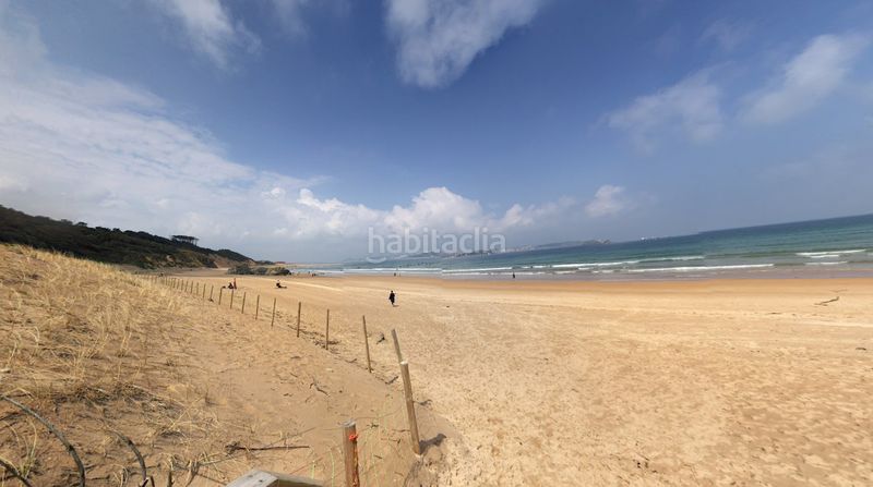 Foto 00832c6e-f49d-4774-a580-0fb6bd262e22. Xalet amb xemeneia calefacció aparcament a Somo Ribamontán al Mar