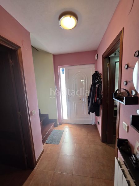 Foto 004390f6-4109-4719-8521-487d416673b2. Casa adossada amb calefacció aparcament a Reocín