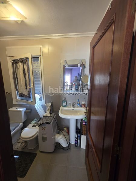 Foto 58645c04-18b8-4bf9-bdfd-ae2714a310da. Casa adossada amb calefacció aparcament a Reocín