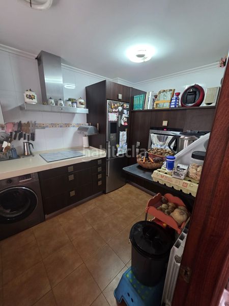 Foto bbdf0b8a-00d5-4102-806e-d80dd3c430eb. Casa adossada amb calefacció aparcament a Reocín