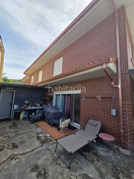 Foto e28bc5ff-2d8b-4f51-ab59-674d613eb971. Casa adossada amb calefacció aparcament a Reocín