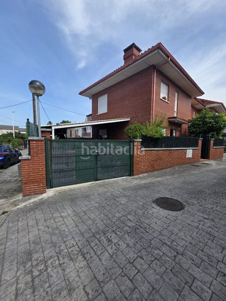 Foto f9b32153-a369-4ba9-837c-4c4aa1e5b5fd. Casa adossada amb calefacció aparcament a Reocín