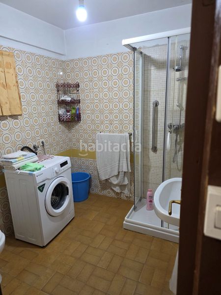 Foto 1e740bf3-a2cc-4117-9109-5a2b65e30ce6. Casa adossada amb xemeneia calefacció aparcament a Valdáliga