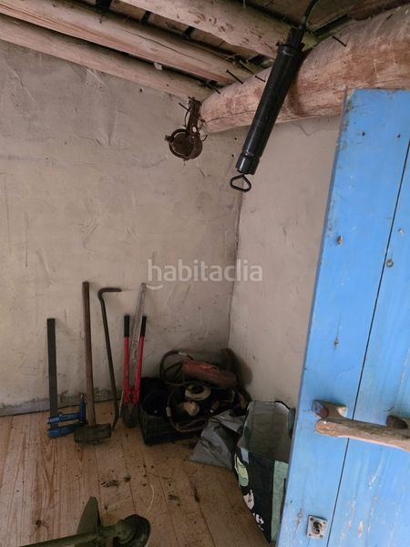 Foto acbcbb0f-bd3c-457e-9f7f-101191f12ba7. Casa adossada amb xemeneia calefacció aparcament a Valdáliga