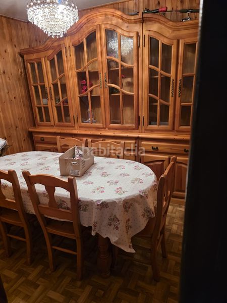 Foto b73d2c37-f392-4c26-8a58-3c201ad45b72. Casa adossada amb xemeneia calefacció aparcament a Valdáliga