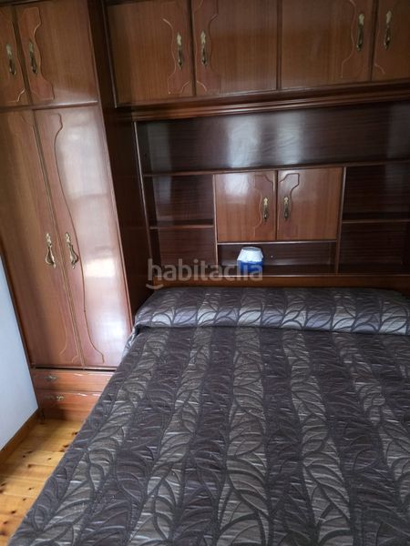 Foto c92ddd72-1852-490f-8341-f4bbd613576d. Casa adossada amb xemeneia calefacció aparcament a Valdáliga