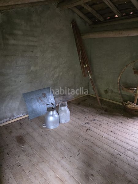 Foto d1c38ddf-6265-4f04-8465-0b0ed898cc72. Casa adossada amb xemeneia calefacció aparcament a Valdáliga