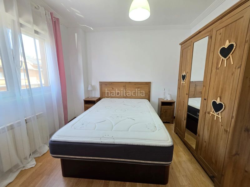 Foto e5efb630-a7e7-434a-a612-98c5b77012d2. Casa adossada amb calefacció aparcament a Cudón Miengo