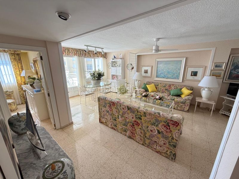Foto 56df4192-ebf8-408f-a6da-26ee4b690ba0. Apartament amb piscina a El Perellonet Valencia
