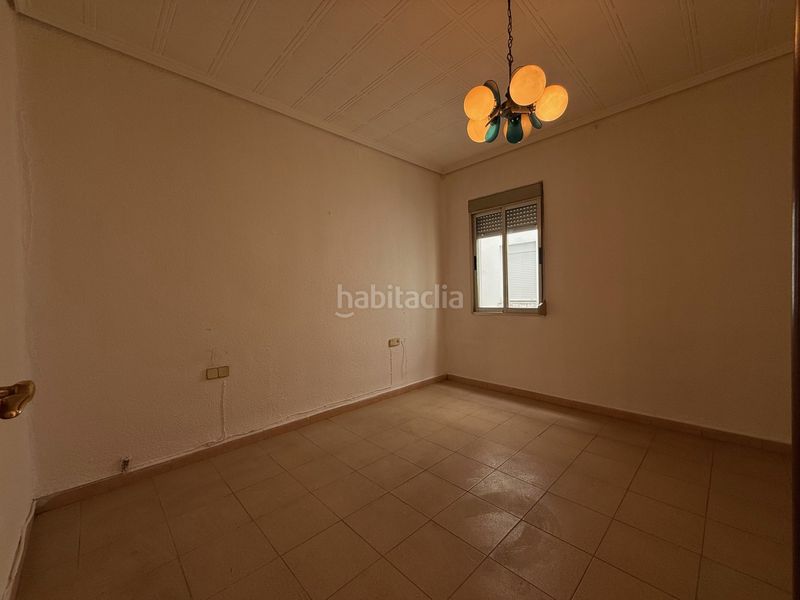Foto 006d8726-c685-4801-8dec-bf200b973778. Apartament a Camí Fondo Valencia