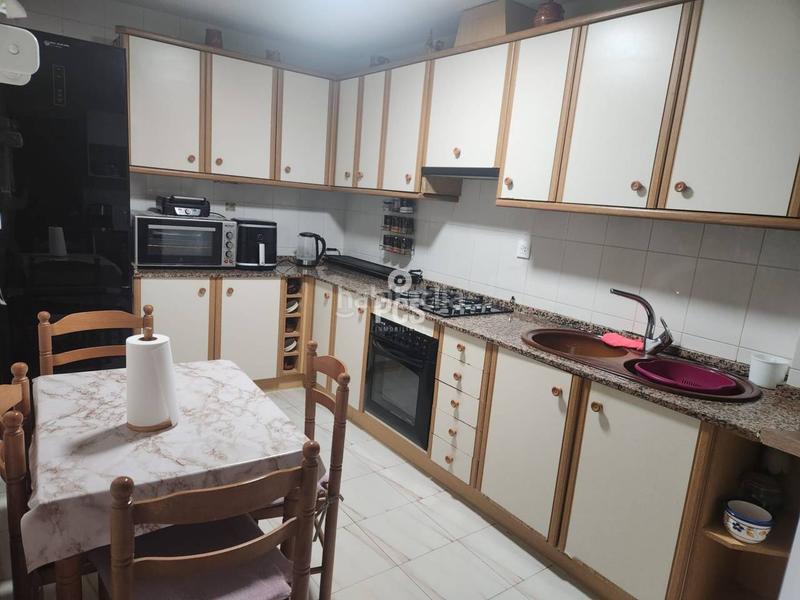 Foto fe8d54ed-bcd7-43ba-b60e-005b0ae33642. Flat in zona ayuntamiento s/n in Totana