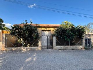 Chalet in Calle zona de los huertos de totana s/n. Venta de villa en totana