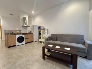 Flat  Calle zona glorieta centro totana s/n. Venta de piso en totana