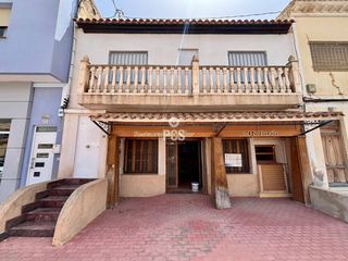 Local Comercial a Avenida Ginés Campos 1