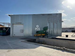 Industrial building in Raiguero s/n. Nave industrial en venta en totana
