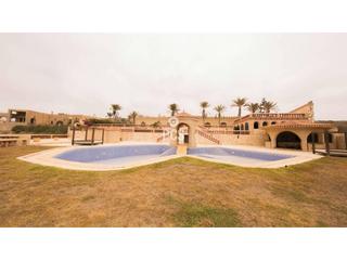 Xalet a Perez de la sala 1. Chalet en venta