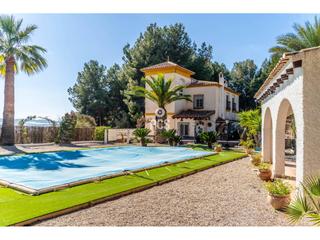 Chalet in Zona trasvase s/n. Chalet en venta en totana