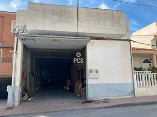 Industrial building in Zona tirol s/n. Casa en venta en totana