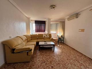 Pis a Zona recinto ferial totana s/n. Venta de un piso en totana