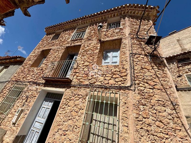 Foto 9f751ef0-b8d8-4ac8-9ae4-269eae952368. Haus in calle royo odrea albacete x/n in Ayna
